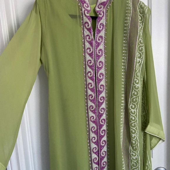 Like new Beaded Pakistani Kameez Tunic & Dupatta - Picture 3 of 7
